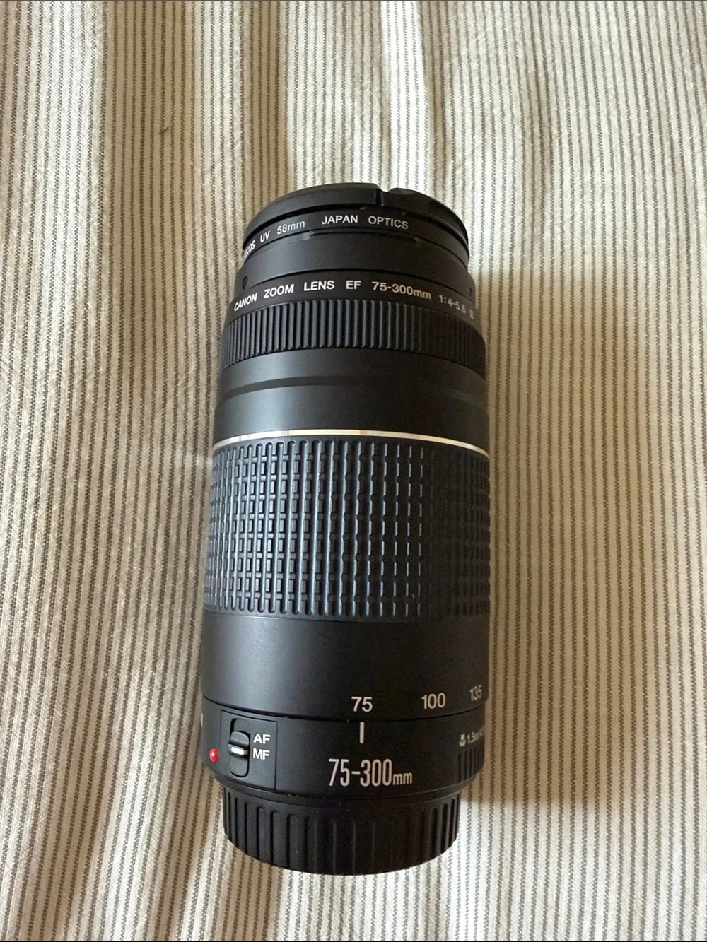Canon EF 75-300mm f/4-5.6 III Telephoto Zoom Lens for Canon SLR Cameras